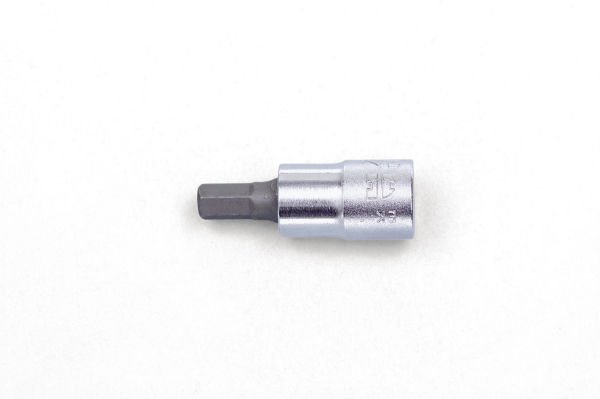 Снимка на Вложка ¼''с накрайник 6стен 6mm ZEBRA